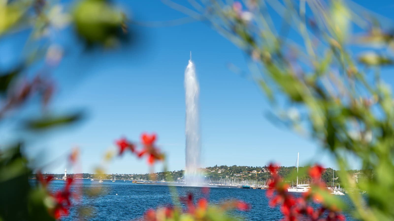 The Jet d’Eau and sailboats on Lake Geneva